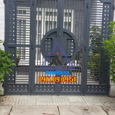  CỬA CỔNG SẮT 04